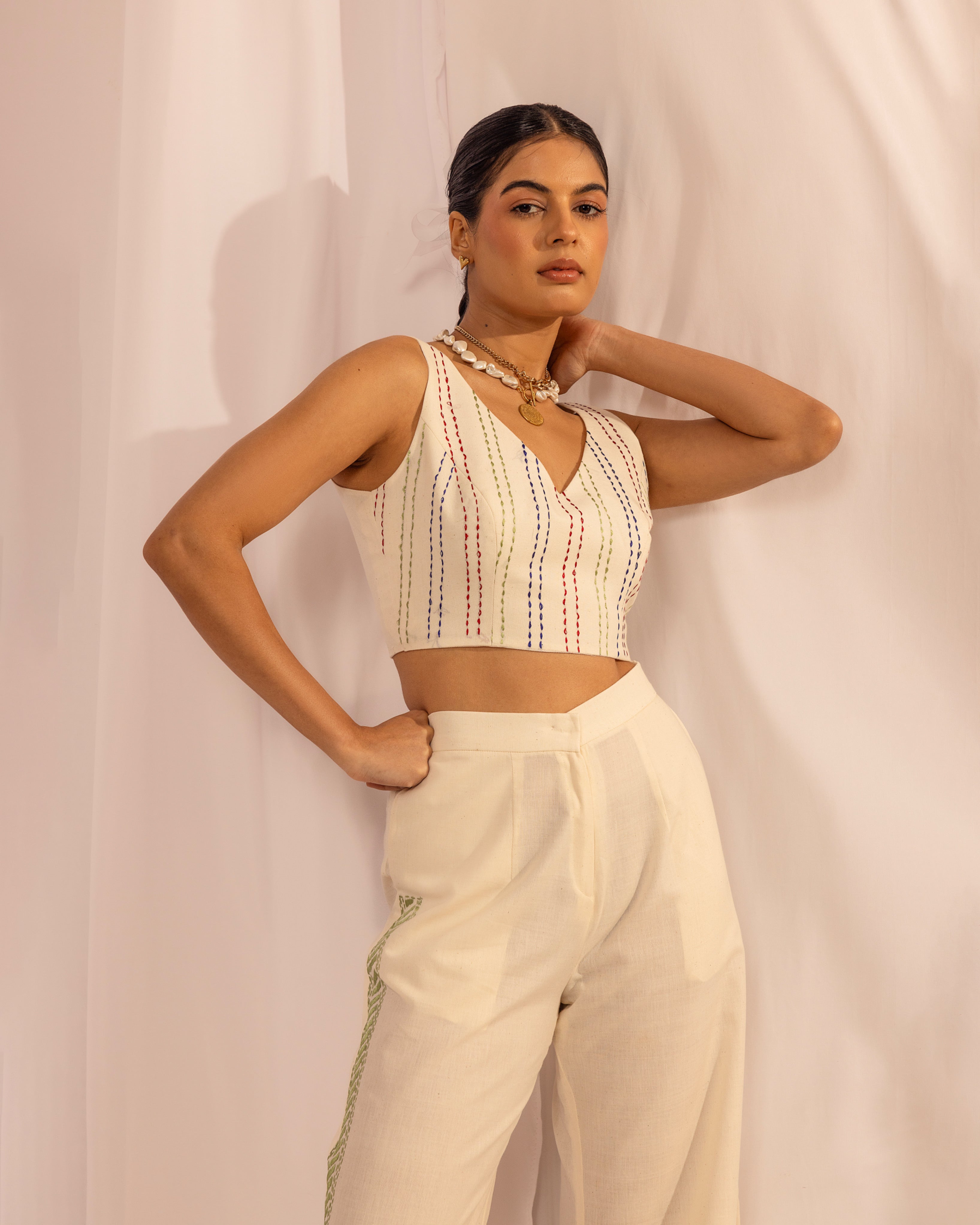 Tops – The House Of Ara